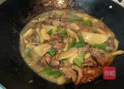 传统酸笋焖鸭的做法图解9