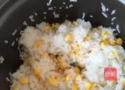 皮蛋玉米粥的做法图解3