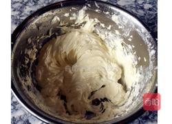 火龙果慕斯蛋糕的做法图解5