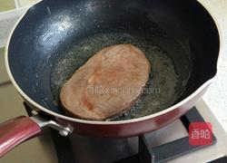 牛肉意面的做法图解2