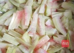 炒西瓜皮的做法图解1