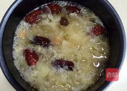 银耳红枣桂圆羹的做法图解6