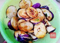油煎茄子 的做法图解2