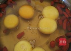 牛奶杞子炖鸡蛋的做法图解4