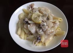 柠香鲜奶葱蒜鲜鱿斜管面的做法图解9