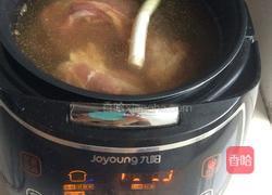 大骨头炖油豆角的做法图解2