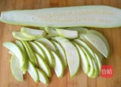 凉拌丝瓜的做法图解2