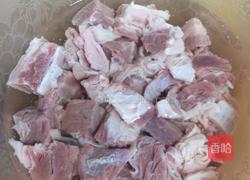 红烧牛腩的做法图解1