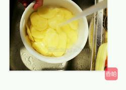 凉拌麻辣土豆片的做法图解3