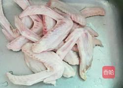 蚝油卤鸭翅的做法图解1