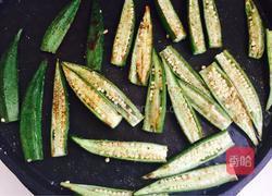 香煎秋葵的做法图解4