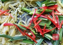 榨菜炒肉丝的做法图解4