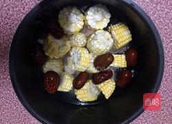 玉米红枣鸡汤的做法图解4
