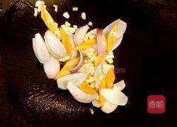 胜瓜木耳炒洋葱的做法图解5