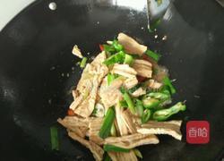 双椒腐竹的做法图解5