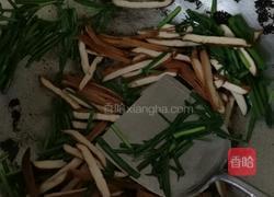 韭菜炒茶干的做法图解4