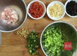 肉末茄子的做法图解2