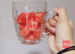 冰镇西瓜饮的做法图解2