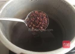 绿豆黑米粥的做法图解5