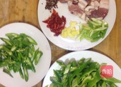 双椒小炒肉的做法图解1