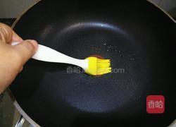 牛奶鸡蛋玉米面饼的做法图解3