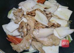 鸡腿菇炒鸡肉的做法图解9
