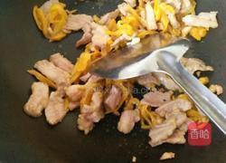 猪肉炒咸罗卜条的做法图解7