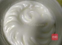 电饭锅版蛋糕的做法图解2