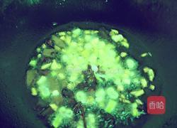 豆渣烧猪脚的做法图解6