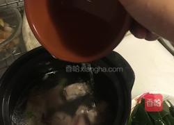 排骨海带冬瓜玉米汤的做法图解3