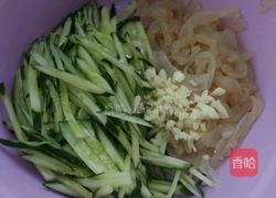 黄瓜拌海蜇的做法图解2