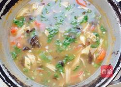 酸辣肉丝汤的做法图解4