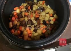 腊肉土豆焖大米饭的做法图解7