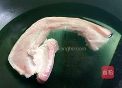 豆角炒五花肉的做法图解1