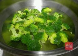 凉拌西兰花的做法图解2