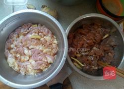 猪肝粉肠瘦肉粥的做法图解2