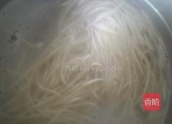 西红柿鸡蛋荆芥面条的做法图解6