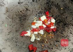 蒜香豆角花的做法图解3