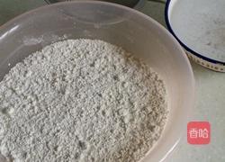 摊煎饼的做法图解1