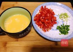 甜椒炒鸡蛋的做法图解2