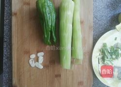 清炒莴笋丝的做法图解1