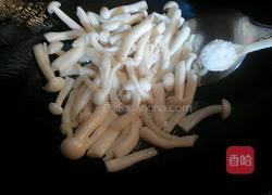 海鲜菇炒蛏肉的做法图解6