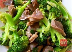西兰花炒鸡胗的做法图解5