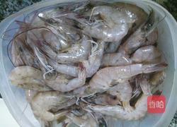 蒜香玉子豆腐蒸虾仁的做法图解1