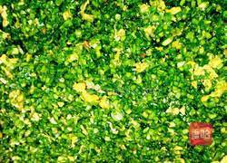 韭菜鸡蛋包子的做法图解3