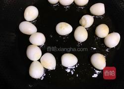 双椒黄金鹌鹑蛋的做法图解5
