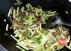 韭黄牛肉丝的做法图解7
