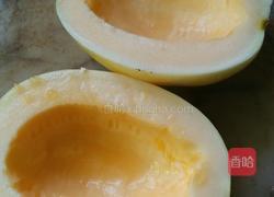 蜂蜜香瓜的做法图解1