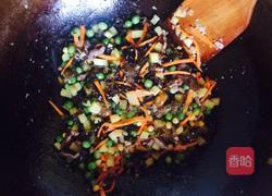 牛肉杂蔬焖面的做法图解4