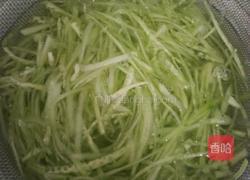 青瓜蟹子沙律的做法图解4